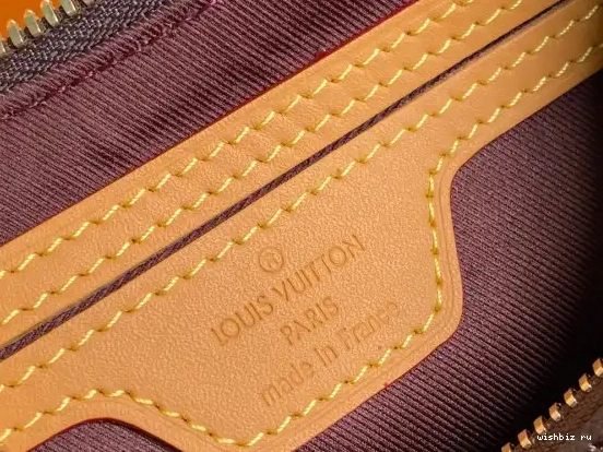 WIS ODEON LOUIS VUITTON 0522
